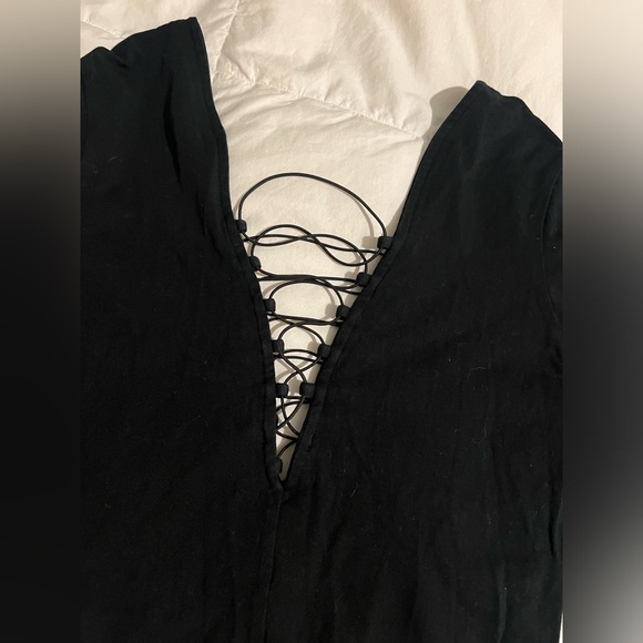 Express One Collection Deep V body suit - Picture 3 of 5